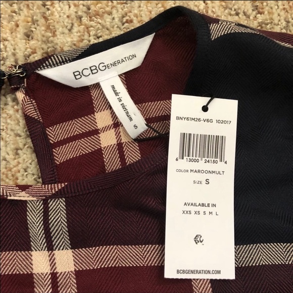 NWT BCBGENERATION plaid dress with bell sleeves - Sz S - Picture 6 of 7